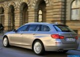 Ð¤Ð¾Ñ‚Ð¾Ð³Ñ€Ð°Ñ„Ð¸Ñ Ð°Ð²Ñ‚Ð¾Ð¼Ð¾Ð±Ð¸Ð»Ñ 2011 BMW 5-series Touring â„–076 Ð“Ð°Ð»ÐµÑ€ÐµÑ Ñ„Ð¾Ñ‚Ð¾Ð³Ñ€Ð°Ñ„Ð¸Ð¹ и обоев рабочего Ñтола Ñ Ð¸Ð·Ð¾Ð±Ñ€Ð°Ð¶ÐµÐ½Ð¸ÐµÐ¼ ÑкÑтерьера, интерьера, конÑтрукции и дизайнерÑких риÑунков Ð°Ð²Ñ‚Ð¾Ð¼Ð¾Ð±Ð¸Ð»Ñ 2011 BMW 5-series Touring.