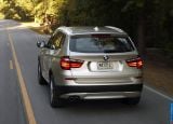 Ð¤Ð¾Ñ‚Ð¾Ð³Ñ€Ð°Ñ„Ð¸Ñ Ð°Ð²Ñ‚Ð¾Ð¼Ð¾Ð±Ð¸Ð»Ñ 2011 BMW X3 xDrive35i â„–142 Ð“Ð°Ð»ÐµÑ€ÐµÑ Ñ„Ð¾Ñ‚Ð¾Ð³Ñ€Ð°Ñ„Ð¸Ð¹ и обоев рабочего Ñтола Ñ Ð¸Ð·Ð¾Ð±Ñ€Ð°Ð¶ÐµÐ½Ð¸ÐµÐ¼ ÑкÑтерьера, интерьера, конÑтрукции и дизайнерÑких риÑунков Ð°Ð²Ñ‚Ð¾Ð¼Ð¾Ð±Ð¸Ð»Ñ 2011 BMW X3 xDrive35i.