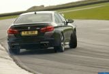 Ð¤Ð¾Ñ‚Ð¾Ð³Ñ€Ð°Ñ„Ð¸Ñ Ð°Ð²Ñ‚Ð¾Ð¼Ð¾Ð±Ð¸Ð»Ñ 2012 BMW 5-series M Sedan UK Version â„–004 Ð“Ð°Ð»ÐµÑ€ÐµÑ Ñ„Ð¾Ñ‚Ð¾Ð³Ñ€Ð°Ñ„Ð¸Ð¹ и обоев рабочего Ñтола Ñ Ð¸Ð·Ð¾Ð±Ñ€Ð°Ð¶ÐµÐ½Ð¸ÐµÐ¼ ÑкÑтерьера, интерьера, конÑтрукции и дизайнерÑких риÑунков Ð°Ð²Ñ‚Ð¾Ð¼Ð¾Ð±Ð¸Ð»Ñ 2012 BMW 5-series M Sedan UK Version.