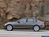 Ð¤Ð¾Ñ‚Ð¾Ð³Ñ€Ð°Ñ„Ð¸Ñ Ð°Ð²Ñ‚Ð¾Ð¼Ð¾Ð±Ð¸Ð»Ñ 2013 BMW 3-series Sedan â„–002 Ð“Ð°Ð»ÐµÑ€ÐµÑ Ñ„Ð¾Ñ‚Ð¾Ð³Ñ€Ð°Ñ„Ð¸Ð¹ и обоев рабочего Ñтола Ñ Ð¸Ð·Ð¾Ð±Ñ€Ð°Ð¶ÐµÐ½Ð¸ÐµÐ¼ ÑкÑтерьера, интерьера, конÑтрукции и дизайнерÑких риÑунков Ð°Ð²Ñ‚Ð¾Ð¼Ð¾Ð±Ð¸Ð»Ñ 2013 BMW 3-series Sedan.