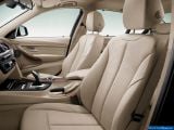 Ð¤Ð¾Ñ‚Ð¾Ð³Ñ€Ð°Ñ„Ð¸Ñ Ð°Ð²Ñ‚Ð¾Ð¼Ð¾Ð±Ð¸Ð»Ñ 2013 BMW 3-series Sedan â„–049 Ð“Ð°Ð»ÐµÑ€ÐµÑ Ñ„Ð¾Ñ‚Ð¾Ð³Ñ€Ð°Ñ„Ð¸Ð¹ и обоев рабочего Ñтола Ñ Ð¸Ð·Ð¾Ð±Ñ€Ð°Ð¶ÐµÐ½Ð¸ÐµÐ¼ ÑкÑтерьера, интерьера, конÑтрукции и дизайнерÑких риÑунков Ð°Ð²Ñ‚Ð¾Ð¼Ð¾Ð±Ð¸Ð»Ñ 2013 BMW 3-series Sedan.