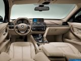 Ð¤Ð¾Ñ‚Ð¾Ð³Ñ€Ð°Ñ„Ð¸Ñ Ð°Ð²Ñ‚Ð¾Ð¼Ð¾Ð±Ð¸Ð»Ñ 2013 BMW 3-series Sedan â„–051 Ð“Ð°Ð»ÐµÑ€ÐµÑ Ñ„Ð¾Ñ‚Ð¾Ð³Ñ€Ð°Ñ„Ð¸Ð¹ и обоев рабочего Ñтола Ñ Ð¸Ð·Ð¾Ð±Ñ€Ð°Ð¶ÐµÐ½Ð¸ÐµÐ¼ ÑкÑтерьера, интерьера, конÑтрукции и дизайнерÑких риÑунков Ð°Ð²Ñ‚Ð¾Ð¼Ð¾Ð±Ð¸Ð»Ñ 2013 BMW 3-series Sedan.