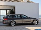 Ð¤Ð¾Ñ‚Ð¾Ð³Ñ€Ð°Ñ„Ð¸Ñ Ð°Ð²Ñ‚Ð¾Ð¼Ð¾Ð±Ð¸Ð»Ñ 2013 BMW 3-series Touring â„–002 Ð“Ð°Ð»ÐµÑ€ÐµÑ Ñ„Ð¾Ñ‚Ð¾Ð³Ñ€Ð°Ñ„Ð¸Ð¹ и обоев рабочего Ñтола Ñ Ð¸Ð·Ð¾Ð±Ñ€Ð°Ð¶ÐµÐ½Ð¸ÐµÐ¼ ÑкÑтерьера, интерьера, конÑтрукции и дизайнерÑких риÑунков Ð°Ð²Ñ‚Ð¾Ð¼Ð¾Ð±Ð¸Ð»Ñ 2013 BMW 3-series Touring.