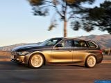 Ð¤Ð¾Ñ‚Ð¾Ð³Ñ€Ð°Ñ„Ð¸Ñ Ð°Ð²Ñ‚Ð¾Ð¼Ð¾Ð±Ð¸Ð»Ñ 2013 BMW 3-series Touring â„–014 Ð“Ð°Ð»ÐµÑ€ÐµÑ Ñ„Ð¾Ñ‚Ð¾Ð³Ñ€Ð°Ñ„Ð¸Ð¹ и обоев рабочего Ñтола Ñ Ð¸Ð·Ð¾Ð±Ñ€Ð°Ð¶ÐµÐ½Ð¸ÐµÐ¼ ÑкÑтерьера, интерьера, конÑтрукции и дизайнерÑких риÑунков Ð°Ð²Ñ‚Ð¾Ð¼Ð¾Ð±Ð¸Ð»Ñ 2013 BMW 3-series Touring.