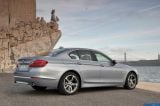 Ð¤Ð¾Ñ‚Ð¾Ð³Ñ€Ð°Ñ„Ð¸Ñ Ð°Ð²Ñ‚Ð¾Ð¼Ð¾Ð±Ð¸Ð»Ñ 2013 BMW 5-series Sedan ActiveHybrid â„–089 Ð“Ð°Ð»ÐµÑ€ÐµÑ Ñ„Ð¾Ñ‚Ð¾Ð³Ñ€Ð°Ñ„Ð¸Ð¹ и обоев рабочего Ñтола Ñ Ð¸Ð·Ð¾Ð±Ñ€Ð°Ð¶ÐµÐ½Ð¸ÐµÐ¼ ÑкÑтерьера, интерьера, конÑтрукции и дизайнерÑких риÑунков Ð°Ð²Ñ‚Ð¾Ð¼Ð¾Ð±Ð¸Ð»Ñ 2013 BMW 5-series Sedan ActiveHybrid.