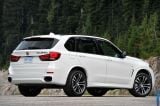 Ð¤Ð¾Ñ‚Ð¾Ð³Ñ€Ð°Ñ„Ð¸Ñ Ð°Ð²Ñ‚Ð¾Ð¼Ð¾Ð±Ð¸Ð»Ñ 2014 BMW X5 M50d â„–003 Ð“Ð°Ð»ÐµÑ€ÐµÑ Ñ„Ð¾Ñ‚Ð¾Ð³Ñ€Ð°Ñ„Ð¸Ð¹ и обоев рабочего Ñтола Ñ Ð¸Ð·Ð¾Ð±Ñ€Ð°Ð¶ÐµÐ½Ð¸ÐµÐ¼ ÑкÑтерьера, интерьера, конÑтрукции и дизайнерÑких риÑунков Ð°Ð²Ñ‚Ð¾Ð¼Ð¾Ð±Ð¸Ð»Ñ 2014 BMW X5 M50d.