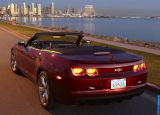 Ð¤Ð¾Ñ‚Ð¾Ð³Ñ€Ð°Ñ„Ð¸Ñ Ð°Ð²Ñ‚Ð¾Ð¼Ð¾Ð±Ð¸Ð»Ñ 2011 Chevrolet Camaro Convertible â„–015 Ð“Ð°Ð»ÐµÑ€ÐµÑ Ñ„Ð¾Ñ‚Ð¾Ð³Ñ€Ð°Ñ„Ð¸Ð¹ и обоев рабочего Ñтола Ñ Ð¸Ð·Ð¾Ð±Ñ€Ð°Ð¶ÐµÐ½Ð¸ÐµÐ¼ ÑкÑтерьера, интерьера, конÑтрукции и дизайнерÑких риÑунков Ð°Ð²Ñ‚Ð¾Ð¼Ð¾Ð±Ð¸Ð»Ñ 2011 Chevrolet Camaro Convertible.
