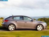 Ð¤Ð¾Ñ‚Ð¾Ð³Ñ€Ð°Ñ„Ð¸Ñ Ð°Ð²Ñ‚Ð¾Ð¼Ð¾Ð±Ð¸Ð»Ñ 2012 Chevrolet Cruze Hatchback â„–023 Ð“Ð°Ð»ÐµÑ€ÐµÑ Ñ„Ð¾Ñ‚Ð¾Ð³Ñ€Ð°Ñ„Ð¸Ð¹ и обоев рабочего Ñтола Ñ Ð¸Ð·Ð¾Ð±Ñ€Ð°Ð¶ÐµÐ½Ð¸ÐµÐ¼ ÑкÑтерьера, интерьера, конÑтрукции и дизайнерÑких риÑунков Ð°Ð²Ñ‚Ð¾Ð¼Ð¾Ð±Ð¸Ð»Ñ 2012 Chevrolet Cruze Hatchback.