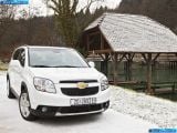 Ð“Ð°Ð»ÐµÑ€ÐµÑ Ñ„Ð¾Ñ‚Ð¾Ð³Ñ€Ð°Ñ„Ð¸Ð¹ Ð¸ Ð¾Ð±Ð¾ÐµÐ² Ñ€Ð°Ð±Ð¾Ñ‡ÐµÐ³Ð¾ ÑÑ‚Ð¾Ð»Ð° Ñ Ð¸Ð·Ð¾Ð±Ñ€Ð°Ð¶ÐµÐ½Ð¸ÐµÐ¼ ÑÐºÑÑ‚ÐµÑ€ÑŒÐµÑ€Ð°, Ð¸Ð½Ñ‚ÐµÑ€ÑŒÐµÑ€Ð°, ÐºÐ¾Ð½ÑÑ‚Ñ€ÑƒÐºÑ†Ð¸Ð¸ Ð¸ Ð´Ð¸Ð·Ð°Ð¹Ð½ÐµÑ€ÑÐºÐ¸Ñ… Ñ€Ð¸ÑÑƒÐ½ÐºÐ¾Ð² Ð°Ð²Ñ‚Ð¾Ð¼Ð¾Ð±Ð¸Ð»Ñ 2012 Chevrolet Orlando.