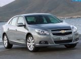 Ð¤Ð¾Ñ‚Ð¾Ð³Ñ€Ð°Ñ„Ð¸Ñ Ð°Ð²Ñ‚Ð¾Ð¼Ð¾Ð±Ð¸Ð»Ñ 2013 Chevrolet Malibu â„–025 Ð“Ð°Ð»ÐµÑ€ÐµÑ Ñ„Ð¾Ñ‚Ð¾Ð³Ñ€Ð°Ñ„Ð¸Ð¹ и обоев рабочего Ñтола Ñ Ð¸Ð·Ð¾Ð±Ñ€Ð°Ð¶ÐµÐ½Ð¸ÐµÐ¼ ÑкÑтерьера, интерьера, конÑтрукции и дизайнерÑких риÑунков Ð°Ð²Ñ‚Ð¾Ð¼Ð¾Ð±Ð¸Ð»Ñ 2013 Chevrolet Malibu.