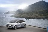 Ð¤Ð¾Ñ‚Ð¾Ð³Ñ€Ð°Ñ„Ð¸Ñ Ð°Ð²Ñ‚Ð¾Ð¼Ð¾Ð±Ð¸Ð»Ñ 2014 Citroen C4 Picasso â„–024 Ð“Ð°Ð»ÐµÑ€ÐµÑ Ñ„Ð¾Ñ‚Ð¾Ð³Ñ€Ð°Ñ„Ð¸Ð¹ и обоев рабочего Ñтола Ñ Ð¸Ð·Ð¾Ð±Ñ€Ð°Ð¶ÐµÐ½Ð¸ÐµÐ¼ ÑкÑтерьера, интерьера, конÑтрукции и дизайнерÑких риÑунков Ð°Ð²Ñ‚Ð¾Ð¼Ð¾Ð±Ð¸Ð»Ñ 2014 Citroen C4 Picasso.