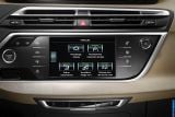 Ð¤Ð¾Ñ‚Ð¾Ð³Ñ€Ð°Ñ„Ð¸Ñ Ð°Ð²Ñ‚Ð¾Ð¼Ð¾Ð±Ð¸Ð»Ñ 2014 Citroen C4 Picasso â„–065 Ð“Ð°Ð»ÐµÑ€ÐµÑ Ñ„Ð¾Ñ‚Ð¾Ð³Ñ€Ð°Ñ„Ð¸Ð¹ и обоев рабочего Ñтола Ñ Ð¸Ð·Ð¾Ð±Ñ€Ð°Ð¶ÐµÐ½Ð¸ÐµÐ¼ ÑкÑтерьера, интерьера, конÑтрукции и дизайнерÑких риÑунков Ð°Ð²Ñ‚Ð¾Ð¼Ð¾Ð±Ð¸Ð»Ñ 2014 Citroen C4 Picasso.