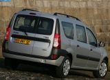 Ð¤Ð¾Ñ‚Ð¾Ð³Ñ€Ð°Ñ„Ð¸Ñ Ð°Ð²Ñ‚Ð¾Ð¼Ð¾Ð±Ð¸Ð»Ñ 2007 Dacia Logan MCV â„–025 Ð“Ð°Ð»ÐµÑ€ÐµÑ Ñ„Ð¾Ñ‚Ð¾Ð³Ñ€Ð°Ñ„Ð¸Ð¹ и обоев рабочего Ñтола Ñ Ð¸Ð·Ð¾Ð±Ñ€Ð°Ð¶ÐµÐ½Ð¸ÐµÐ¼ ÑкÑтерьера, интерьера, конÑтрукции и дизайнерÑких риÑунков Ð°Ð²Ñ‚Ð¾Ð¼Ð¾Ð±Ð¸Ð»Ñ 2007 Dacia Logan MCV.