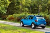 Ð¤Ð¾Ñ‚Ð¾Ð³Ñ€Ð°Ñ„Ð¸Ñ Ð°Ð²Ñ‚Ð¾Ð¼Ð¾Ð±Ð¸Ð»Ñ 2013 Dacia Sandero Stepway â„–003 Ð“Ð°Ð»ÐµÑ€ÐµÑ Ñ„Ð¾Ñ‚Ð¾Ð³Ñ€Ð°Ñ„Ð¸Ð¹ и обоев рабочего Ñтола Ñ Ð¸Ð·Ð¾Ð±Ñ€Ð°Ð¶ÐµÐ½Ð¸ÐµÐ¼ ÑкÑтерьера, интерьера, конÑтрукции и дизайнерÑких риÑунков Ð°Ð²Ñ‚Ð¾Ð¼Ð¾Ð±Ð¸Ð»Ñ 2013 Dacia Sandero Stepway.