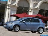 Ð¤Ð¾Ñ‚Ð¾Ð³Ñ€Ð°Ñ„Ð¸Ñ Ð°Ð²Ñ‚Ð¾Ð¼Ð¾Ð±Ð¸Ð»Ñ 2009 Fiat Grande Punto Natural Power â„–006 Ð“Ð°Ð»ÐµÑ€ÐµÑ Ñ„Ð¾Ñ‚Ð¾Ð³Ñ€Ð°Ñ„Ð¸Ð¹ и обоев рабочего Ñтола Ñ Ð¸Ð·Ð¾Ð±Ñ€Ð°Ð¶ÐµÐ½Ð¸ÐµÐ¼ ÑкÑтерьера, интерьера, конÑтрукции и дизайнерÑких риÑунков Ð°Ð²Ñ‚Ð¾Ð¼Ð¾Ð±Ð¸Ð»Ñ 2009 Fiat Grande Punto Natural Power.