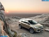 Ð“Ð°Ð»ÐµÑ€ÐµÑ Ñ„Ð¾Ñ‚Ð¾Ð³Ñ€Ð°Ñ„Ð¸Ð¹ Ð¸ Ð¾Ð±Ð¾ÐµÐ² Ñ€Ð°Ð±Ð¾Ñ‡ÐµÐ³Ð¾ ÑÑ‚Ð¾Ð»Ð° Ñ Ð¸Ð·Ð¾Ð±Ñ€Ð°Ð¶ÐµÐ½Ð¸ÐµÐ¼ ÑÐºÑÑ‚ÐµÑ€ÑŒÐµÑ€Ð°, Ð¸Ð½Ñ‚ÐµÑ€ÑŒÐµÑ€Ð°, ÐºÐ¾Ð½ÑÑ‚Ñ€ÑƒÐºÑ†Ð¸Ð¸ Ð¸ Ð´Ð¸Ð·Ð°Ð¹Ð½ÐµÑ€ÑÐºÐ¸Ñ… Ñ€Ð¸ÑÑƒÐ½ÐºÐ¾Ð² Ð°Ð²Ñ‚Ð¾Ð¼Ð¾Ð±Ð¸Ð»Ñ 2013 Ford Kuga.