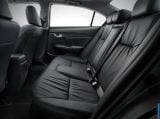 Ð“Ð°Ð»ÐµÑ€ÐµÑ Ñ„Ð¾Ñ‚Ð¾Ð³Ñ€Ð°Ñ„Ð¸Ð¹ Ð¸ Ð¾Ð±Ð¾ÐµÐ² Ñ€Ð°Ð±Ð¾Ñ‡ÐµÐ³Ð¾ ÑÑ‚Ð¾Ð»Ð° Ñ Ð¸Ð·Ð¾Ð±Ñ€Ð°Ð¶ÐµÐ½Ð¸ÐµÐ¼ ÑÐºÑÑ‚ÐµÑ€ÑŒÐµÑ€Ð°, Ð¸Ð½Ñ‚ÐµÑ€ÑŒÐµÑ€Ð°, ÐºÐ¾Ð½ÑÑ‚Ñ€ÑƒÐºÑ†Ð¸Ð¸ Ð¸ Ð´Ð¸Ð·Ð°Ð¹Ð½ÐµÑ€ÑÐºÐ¸Ñ… Ñ€Ð¸ÑÑƒÐ½ÐºÐ¾Ð² Ð°Ð²Ñ‚Ð¾Ð¼Ð¾Ð±Ð¸Ð»Ñ 2013 Honda Civic Sedan.