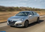 Ð¤Ð¾Ñ‚Ð¾Ð³Ñ€Ð°Ñ„Ð¸Ñ Ð°Ð²Ñ‚Ð¾Ð¼Ð¾Ð±Ð¸Ð»Ñ 2014 Honda Accord Phev â„–026 Ð“Ð°Ð»ÐµÑ€ÐµÑ Ñ„Ð¾Ñ‚Ð¾Ð³Ñ€Ð°Ñ„Ð¸Ð¹ и обоев рабочего Ñтола Ñ Ð¸Ð·Ð¾Ð±Ñ€Ð°Ð¶ÐµÐ½Ð¸ÐµÐ¼ ÑкÑтерьера, интерьера, конÑтрукции и дизайнерÑких риÑунков Ð°Ð²Ñ‚Ð¾Ð¼Ð¾Ð±Ð¸Ð»Ñ 2014 Honda Accord Phev.
