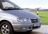 Ð¤Ð¾Ñ‚Ð¾Ð³Ñ€Ð°Ñ„Ð¸Ñ Ð°Ð²Ñ‚Ð¾Ð¼Ð¾Ð±Ð¸Ð»Ñ 2005 Hyundai Trajet â„–012 Ð“Ð°Ð»ÐµÑ€ÐµÑ Ñ„Ð¾Ñ‚Ð¾Ð³Ñ€Ð°Ñ„Ð¸Ð¹ и обоев рабочего Ñтола Ñ Ð¸Ð·Ð¾Ð±Ñ€Ð°Ð¶ÐµÐ½Ð¸ÐµÐ¼ ÑкÑтерьера, интерьера, конÑтрукции и дизайнерÑких риÑунков Ð°Ð²Ñ‚Ð¾Ð¼Ð¾Ð±Ð¸Ð»Ñ 2005 Hyundai Trajet.