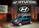 Ð¤Ð¾Ñ‚Ð¾Ð³Ñ€Ð°Ñ„Ð¸Ñ Ð°Ð²Ñ‚Ð¾Ð¼Ð¾Ð±Ð¸Ð»Ñ 2005 Hyundai Tucson V6 â„–020 Ð“Ð°Ð»ÐµÑ€ÐµÑ Ñ„Ð¾Ñ‚Ð¾Ð³Ñ€Ð°Ñ„Ð¸Ð¹ и обоев рабочего Ñтола Ñ Ð¸Ð·Ð¾Ð±Ñ€Ð°Ð¶ÐµÐ½Ð¸ÐµÐ¼ ÑкÑтерьера, интерьера, конÑтрукции и дизайнерÑких риÑунков Ð°Ð²Ñ‚Ð¾Ð¼Ð¾Ð±Ð¸Ð»Ñ 2005 Hyundai Tucson V6.