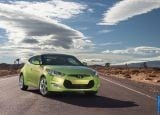 Ð¤Ð¾Ñ‚Ð¾Ð³Ñ€Ð°Ñ„Ð¸Ñ Ð°Ð²Ñ‚Ð¾Ð¼Ð¾Ð±Ð¸Ð»Ñ 2012 Hyundai Veloster â„–018 Ð“Ð°Ð»ÐµÑ€ÐµÑ Ñ„Ð¾Ñ‚Ð¾Ð³Ñ€Ð°Ñ„Ð¸Ð¹ и обоев рабочего Ñтола Ñ Ð¸Ð·Ð¾Ð±Ñ€Ð°Ð¶ÐµÐ½Ð¸ÐµÐ¼ ÑкÑтерьера, интерьера, конÑтрукции и дизайнерÑких риÑунков Ð°Ð²Ñ‚Ð¾Ð¼Ð¾Ð±Ð¸Ð»Ñ 2012 Hyundai Veloster.