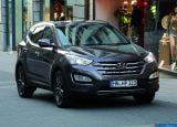 Ð¤Ð¾Ñ‚Ð¾Ð³Ñ€Ð°Ñ„Ð¸Ñ Ð°Ð²Ñ‚Ð¾Ð¼Ð¾Ð±Ð¸Ð»Ñ 2013 Hyundai Santa Fe Eu-version â„–013 Ð“Ð°Ð»ÐµÑ€ÐµÑ Ñ„Ð¾Ñ‚Ð¾Ð³Ñ€Ð°Ñ„Ð¸Ð¹ и обоев рабочего Ñтола Ñ Ð¸Ð·Ð¾Ð±Ñ€Ð°Ð¶ÐµÐ½Ð¸ÐµÐ¼ ÑкÑтерьера, интерьера, конÑтрукции и дизайнерÑких риÑунков Ð°Ð²Ñ‚Ð¾Ð¼Ð¾Ð±Ð¸Ð»Ñ 2013 Hyundai Santa Fe Eu-version.