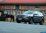 Ð¤Ð¾Ñ‚Ð¾Ð³Ñ€Ð°Ñ„Ð¸Ñ Ð°Ð²Ñ‚Ð¾Ð¼Ð¾Ð±Ð¸Ð»Ñ 2013 Hyundai Santa Fe Eu-version â„–022 Ð“Ð°Ð»ÐµÑ€ÐµÑ Ñ„Ð¾Ñ‚Ð¾Ð³Ñ€Ð°Ñ„Ð¸Ð¹ и обоев рабочего Ñтола Ñ Ð¸Ð·Ð¾Ð±Ñ€Ð°Ð¶ÐµÐ½Ð¸ÐµÐ¼ ÑкÑтерьера, интерьера, конÑтрукции и дизайнерÑких риÑунков Ð°Ð²Ñ‚Ð¾Ð¼Ð¾Ð±Ð¸Ð»Ñ 2013 Hyundai Santa Fe Eu-version.