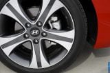 Ð¤Ð¾Ñ‚Ð¾Ð³Ñ€Ð°Ñ„Ð¸Ñ Ð°Ð²Ñ‚Ð¾Ð¼Ð¾Ð±Ð¸Ð»Ñ 2013 Hyundai Elantra Coupe â„–015 Ð“Ð°Ð»ÐµÑ€ÐµÑ Ñ„Ð¾Ñ‚Ð¾Ð³Ñ€Ð°Ñ„Ð¸Ð¹ и обоев рабочего Ñтола Ñ Ð¸Ð·Ð¾Ð±Ñ€Ð°Ð¶ÐµÐ½Ð¸ÐµÐ¼ ÑкÑтерьера, интерьера, конÑтрукции и дизайнерÑких риÑунков Ð°Ð²Ñ‚Ð¾Ð¼Ð¾Ð±Ð¸Ð»Ñ 2013 Hyundai Elantra Coupe.