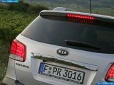 Ð“Ð°Ð»ÐµÑ€ÐµÑ Ñ„Ð¾Ñ‚Ð¾Ð³Ñ€Ð°Ñ„Ð¸Ð¹ Ð¸ Ð¾Ð±Ð¾ÐµÐ² Ñ€Ð°Ð±Ð¾Ñ‡ÐµÐ³Ð¾ ÑÑ‚Ð¾Ð»Ð° Ñ Ð¸Ð·Ð¾Ð±Ñ€Ð°Ð¶ÐµÐ½Ð¸ÐµÐ¼ ÑÐºÑÑ‚ÐµÑ€ÑŒÐµÑ€Ð°, Ð¸Ð½Ñ‚ÐµÑ€ÑŒÐµÑ€Ð°, ÐºÐ¾Ð½ÑÑ‚Ñ€ÑƒÐºÑ†Ð¸Ð¸ Ð¸ Ð´Ð¸Ð·Ð°Ð¹Ð½ÐµÑ€ÑÐºÐ¸Ñ… Ñ€Ð¸ÑÑƒÐ½ÐºÐ¾Ð² Ð°Ð²Ñ‚Ð¾Ð¼Ð¾Ð±Ð¸Ð»Ñ 2010 Kia Sorento.