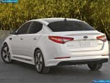 Ð“Ð°Ð»ÐµÑ€ÐµÑ Ñ„Ð¾Ñ‚Ð¾Ð³Ñ€Ð°Ñ„Ð¸Ð¹ Ð¸ Ð¾Ð±Ð¾ÐµÐ² Ñ€Ð°Ð±Ð¾Ñ‡ÐµÐ³Ð¾ ÑÑ‚Ð¾Ð»Ð° Ñ Ð¸Ð·Ð¾Ð±Ñ€Ð°Ð¶ÐµÐ½Ð¸ÐµÐ¼ ÑÐºÑÑ‚ÐµÑ€ÑŒÐµÑ€Ð°, Ð¸Ð½Ñ‚ÐµÑ€ÑŒÐµÑ€Ð°, ÐºÐ¾Ð½ÑÑ‚Ñ€ÑƒÐºÑ†Ð¸Ð¸ Ð¸ Ð´Ð¸Ð·Ð°Ð¹Ð½ÐµÑ€ÑÐºÐ¸Ñ… Ñ€Ð¸ÑÑƒÐ½ÐºÐ¾Ð² Ð°Ð²Ñ‚Ð¾Ð¼Ð¾Ð±Ð¸Ð»Ñ 2011 Kia Optima Hybrid.