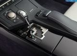 Ð¤Ð¾Ñ‚Ð¾Ð³Ñ€Ð°Ñ„Ð¸Ñ Ð°Ð²Ñ‚Ð¾Ð¼Ð¾Ð±Ð¸Ð»Ñ 2013 Lexus ES300h â„–014 Ð“Ð°Ð»ÐµÑ€ÐµÑ Ñ„Ð¾Ñ‚Ð¾Ð³Ñ€Ð°Ñ„Ð¸Ð¹ и обоев рабочего Ñтола Ñ Ð¸Ð·Ð¾Ð±Ñ€Ð°Ð¶ÐµÐ½Ð¸ÐµÐ¼ ÑкÑтерьера, интерьера, конÑтрукции и дизайнерÑких риÑунков Ð°Ð²Ñ‚Ð¾Ð¼Ð¾Ð±Ð¸Ð»Ñ 2013 Lexus ES300h.