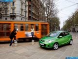 Ð“Ð°Ð»ÐµÑ€ÐµÑ Ñ„Ð¾Ñ‚Ð¾Ð³Ñ€Ð°Ñ„Ð¸Ð¹ Ð¸ Ð¾Ð±Ð¾ÐµÐ² Ñ€Ð°Ð±Ð¾Ñ‡ÐµÐ³Ð¾ ÑÑ‚Ð¾Ð»Ð° Ñ Ð¸Ð·Ð¾Ð±Ñ€Ð°Ð¶ÐµÐ½Ð¸ÐµÐ¼ ÑÐºÑÑ‚ÐµÑ€ÑŒÐµÑ€Ð°, Ð¸Ð½Ñ‚ÐµÑ€ÑŒÐµÑ€Ð°, ÐºÐ¾Ð½ÑÑ‚Ñ€ÑƒÐºÑ†Ð¸Ð¸ Ð¸ Ð´Ð¸Ð·Ð°Ð¹Ð½ÐµÑ€ÑÐºÐ¸Ñ… Ñ€Ð¸ÑÑƒÐ½ÐºÐ¾Ð² Ð°Ð²Ñ‚Ð¾Ð¼Ð¾Ð±Ð¸Ð»Ñ 2008 Mazda 2.