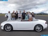 Ð“Ð°Ð»ÐµÑ€ÐµÑ Ñ„Ð¾Ñ‚Ð¾Ð³Ñ€Ð°Ñ„Ð¸Ð¹ Ð¸ Ð¾Ð±Ð¾ÐµÐ² Ñ€Ð°Ð±Ð¾Ñ‡ÐµÐ³Ð¾ ÑÑ‚Ð¾Ð»Ð° Ñ Ð¸Ð·Ð¾Ð±Ñ€Ð°Ð¶ÐµÐ½Ð¸ÐµÐ¼ ÑÐºÑÑ‚ÐµÑ€ÑŒÐµÑ€Ð°, Ð¸Ð½Ñ‚ÐµÑ€ÑŒÐµÑ€Ð°, ÐºÐ¾Ð½ÑÑ‚Ñ€ÑƒÐºÑ†Ð¸Ð¸ Ð¸ Ð´Ð¸Ð·Ð°Ð¹Ð½ÐµÑ€ÑÐºÐ¸Ñ… Ñ€Ð¸ÑÑƒÐ½ÐºÐ¾Ð² Ð°Ð²Ñ‚Ð¾Ð¼Ð¾Ð±Ð¸Ð»Ñ 2009 Mazda Mx-5 Superlight Concept.