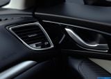 Ð“Ð°Ð»ÐµÑ€ÐµÑ Ñ„Ð¾Ñ‚Ð¾Ð³Ñ€Ð°Ñ„Ð¸Ð¹ Ð¸ Ð¾Ð±Ð¾ÐµÐ² Ñ€Ð°Ð±Ð¾Ñ‡ÐµÐ³Ð¾ ÑÑ‚Ð¾Ð»Ð° Ñ Ð¸Ð·Ð¾Ð±Ñ€Ð°Ð¶ÐµÐ½Ð¸ÐµÐ¼ ÑÐºÑÑ‚ÐµÑ€ÑŒÐµÑ€Ð°, Ð¸Ð½Ñ‚ÐµÑ€ÑŒÐµÑ€Ð°, ÐºÐ¾Ð½ÑÑ‚Ñ€ÑƒÐºÑ†Ð¸Ð¸ Ð¸ Ð´Ð¸Ð·Ð°Ð¹Ð½ÐµÑ€ÑÐºÐ¸Ñ… Ñ€Ð¸ÑÑƒÐ½ÐºÐ¾Ð² Ð°Ð²Ñ‚Ð¾Ð¼Ð¾Ð±Ð¸Ð»Ñ 2014 Mazda 3.