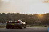 Ð¤Ð¾Ñ‚Ð¾Ð³Ñ€Ð°Ñ„Ð¸Ñ Ð°Ð²Ñ‚Ð¾Ð¼Ð¾Ð±Ð¸Ð»Ñ 2012 McLaren MP4-12C Spyder â„–115 Ð“Ð°Ð»ÐµÑ€ÐµÑ Ñ„Ð¾Ñ‚Ð¾Ð³Ñ€Ð°Ñ„Ð¸Ð¹ и обоев рабочего Ñтола Ñ Ð¸Ð·Ð¾Ð±Ñ€Ð°Ð¶ÐµÐ½Ð¸ÐµÐ¼ ÑкÑтерьера, интерьера, конÑтрукции и дизайнерÑких риÑунков Ð°Ð²Ñ‚Ð¾Ð¼Ð¾Ð±Ð¸Ð»Ñ 2012 McLaren MP4-12C Spyder.