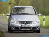 Ð¤Ð¾Ñ‚Ð¾Ð³Ñ€Ð°Ñ„Ð¸Ñ Ð°Ð²Ñ‚Ð¾Ð¼Ð¾Ð±Ð¸Ð»Ñ 2009 Mercedes-Benz A-class â„–040 Ð“Ð°Ð»ÐµÑ€ÐµÑ Ñ„Ð¾Ñ‚Ð¾Ð³Ñ€Ð°Ñ„Ð¸Ð¹ и обоев рабочего Ñтола Ñ Ð¸Ð·Ð¾Ð±Ñ€Ð°Ð¶ÐµÐ½Ð¸ÐµÐ¼ ÑкÑтерьера, интерьера, конÑтрукции и дизайнерÑких риÑунков Ð°Ð²Ñ‚Ð¾Ð¼Ð¾Ð±Ð¸Ð»Ñ 2009 Mercedes-Benz A-class.