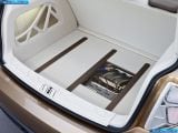 Ð“Ð°Ð»ÐµÑ€ÐµÑ Ñ„Ð¾Ñ‚Ð¾Ð³Ñ€Ð°Ñ„Ð¸Ð¹ Ð¸ Ð¾Ð±Ð¾ÐµÐ² Ñ€Ð°Ð±Ð¾Ñ‡ÐµÐ³Ð¾ ÑÑ‚Ð¾Ð»Ð° Ñ Ð¸Ð·Ð¾Ð±Ñ€Ð°Ð¶ÐµÐ½Ð¸ÐµÐ¼ ÑÐºÑÑ‚ÐµÑ€ÑŒÐµÑ€Ð°, Ð¸Ð½Ñ‚ÐµÑ€ÑŒÐµÑ€Ð°, ÐºÐ¾Ð½ÑÑ‚Ñ€ÑƒÐºÑ†Ð¸Ð¸ Ð¸ Ð´Ð¸Ð·Ð°Ð¹Ð½ÐµÑ€ÑÐºÐ¸Ñ… Ñ€Ð¸ÑÑƒÐ½ÐºÐ¾Ð² Ð°Ð²Ñ‚Ð¾Ð¼Ð¾Ð±Ð¸Ð»Ñ 2009 Mercedes-Benz Bluezero E-cell Plus Concept.