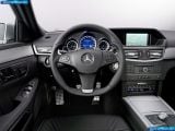 Ð¤Ð¾Ñ‚Ð¾Ð³Ñ€Ð°Ñ„Ð¸Ñ Ð°Ð²Ñ‚Ð¾Ð¼Ð¾Ð±Ð¸Ð»Ñ 2010 Mercedes-Benz E-class â„–150 Ð“Ð°Ð»ÐµÑ€ÐµÑ Ñ„Ð¾Ñ‚Ð¾Ð³Ñ€Ð°Ñ„Ð¸Ð¹ и обоев рабочего Ñтола Ñ Ð¸Ð·Ð¾Ð±Ñ€Ð°Ð¶ÐµÐ½Ð¸ÐµÐ¼ ÑкÑтерьера, интерьера, конÑтрукции и дизайнерÑких риÑунков Ð°Ð²Ñ‚Ð¾Ð¼Ð¾Ð±Ð¸Ð»Ñ 2010 Mercedes-Benz E-class.