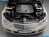 Ð¤Ð¾Ñ‚Ð¾Ð³Ñ€Ð°Ñ„Ð¸Ñ Ð°Ð²Ñ‚Ð¾Ð¼Ð¾Ð±Ð¸Ð»Ñ 2010 Mercedes-Benz E-class â„–180 Ð“Ð°Ð»ÐµÑ€ÐµÑ Ñ„Ð¾Ñ‚Ð¾Ð³Ñ€Ð°Ñ„Ð¸Ð¹ и обоев рабочего Ñтола Ñ Ð¸Ð·Ð¾Ð±Ñ€Ð°Ð¶ÐµÐ½Ð¸ÐµÐ¼ ÑкÑтерьера, интерьера, конÑтрукции и дизайнерÑких риÑунков Ð°Ð²Ñ‚Ð¾Ð¼Ð¾Ð±Ð¸Ð»Ñ 2010 Mercedes-Benz E-class.