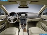 Ð¤Ð¾Ñ‚Ð¾Ð³Ñ€Ð°Ñ„Ð¸Ñ Ð°Ð²Ñ‚Ð¾Ð¼Ð¾Ð±Ð¸Ð»Ñ 2010 Mercedes-Benz E-class Coupe â„–103 Ð“Ð°Ð»ÐµÑ€ÐµÑ Ñ„Ð¾Ñ‚Ð¾Ð³Ñ€Ð°Ñ„Ð¸Ð¹ и обоев рабочего Ñтола Ñ Ð¸Ð·Ð¾Ð±Ñ€Ð°Ð¶ÐµÐ½Ð¸ÐµÐ¼ ÑкÑтерьера, интерьера, конÑтрукции и дизайнерÑких риÑунков Ð°Ð²Ñ‚Ð¾Ð¼Ð¾Ð±Ð¸Ð»Ñ 2010 Mercedes-Benz E-class Coupe.