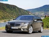 Ð¤Ð¾Ñ‚Ð¾Ð³Ñ€Ð°Ñ„Ð¸Ñ Ð°Ð²Ñ‚Ð¾Ð¼Ð¾Ð±Ð¸Ð»Ñ 2010 Mercedes-Benz E-class Estate â„–001 Ð“Ð°Ð»ÐµÑ€ÐµÑ Ñ„Ð¾Ñ‚Ð¾Ð³Ñ€Ð°Ñ„Ð¸Ð¹ и обоев рабочего Ñтола Ñ Ð¸Ð·Ð¾Ð±Ñ€Ð°Ð¶ÐµÐ½Ð¸ÐµÐ¼ ÑкÑтерьера, интерьера, конÑтрукции и дизайнерÑких риÑунков Ð°Ð²Ñ‚Ð¾Ð¼Ð¾Ð±Ð¸Ð»Ñ 2010 Mercedes-Benz E-class Estate.