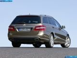 Ð¤Ð¾Ñ‚Ð¾Ð³Ñ€Ð°Ñ„Ð¸Ñ Ð°Ð²Ñ‚Ð¾Ð¼Ð¾Ð±Ð¸Ð»Ñ 2010 Mercedes-Benz E-class Estate â„–076 Ð“Ð°Ð»ÐµÑ€ÐµÑ Ñ„Ð¾Ñ‚Ð¾Ð³Ñ€Ð°Ñ„Ð¸Ð¹ и обоев рабочего Ñтола Ñ Ð¸Ð·Ð¾Ð±Ñ€Ð°Ð¶ÐµÐ½Ð¸ÐµÐ¼ ÑкÑтерьера, интерьера, конÑтрукции и дизайнерÑких риÑунков Ð°Ð²Ñ‚Ð¾Ð¼Ð¾Ð±Ð¸Ð»Ñ 2010 Mercedes-Benz E-class Estate.