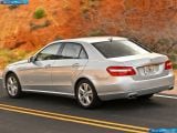 Ð“Ð°Ð»ÐµÑ€ÐµÑ Ñ„Ð¾Ñ‚Ð¾Ð³Ñ€Ð°Ñ„Ð¸Ð¹ Ð¸ Ð¾Ð±Ð¾ÐµÐ² Ñ€Ð°Ð±Ð¾Ñ‡ÐµÐ³Ð¾ ÑÑ‚Ð¾Ð»Ð° Ñ Ð¸Ð·Ð¾Ð±Ñ€Ð°Ð¶ÐµÐ½Ð¸ÐµÐ¼ ÑÐºÑÑ‚ÐµÑ€ÑŒÐµÑ€Ð°, Ð¸Ð½Ñ‚ÐµÑ€ÑŒÐµÑ€Ð°, ÐºÐ¾Ð½ÑÑ‚Ñ€ÑƒÐºÑ†Ð¸Ð¸ Ð¸ Ð´Ð¸Ð·Ð°Ð¹Ð½ÐµÑ€ÑÐºÐ¸Ñ… Ñ€Ð¸ÑÑƒÐ½ÐºÐ¾Ð² Ð°Ð²Ñ‚Ð¾Ð¼Ð¾Ð±Ð¸Ð»Ñ 2010 Mercedes-Benz E550.