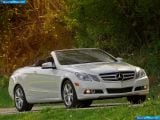 Ð¤Ð¾Ñ‚Ð¾Ð³Ñ€Ð°Ñ„Ð¸Ñ Ð°Ð²Ñ‚Ð¾Ð¼Ð¾Ð±Ð¸Ð»Ñ 2011 Mercedes-Benz E350 Cabriolet â„–004 Ð“Ð°Ð»ÐµÑ€ÐµÑ Ñ„Ð¾Ñ‚Ð¾Ð³Ñ€Ð°Ñ„Ð¸Ð¹ и обоев рабочего Ñтола Ñ Ð¸Ð·Ð¾Ð±Ñ€Ð°Ð¶ÐµÐ½Ð¸ÐµÐ¼ ÑкÑтерьера, интерьера, конÑтрукции и дизайнерÑких риÑунков Ð°Ð²Ñ‚Ð¾Ð¼Ð¾Ð±Ð¸Ð»Ñ 2011 Mercedes-Benz E350 Cabriolet.