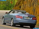 Ð¤Ð¾Ñ‚Ð¾Ð³Ñ€Ð°Ñ„Ð¸Ñ Ð°Ð²Ñ‚Ð¾Ð¼Ð¾Ð±Ð¸Ð»Ñ 2011 Mercedes-Benz E550 Cabriolet â„–034 Ð“Ð°Ð»ÐµÑ€ÐµÑ Ñ„Ð¾Ñ‚Ð¾Ð³Ñ€Ð°Ñ„Ð¸Ð¹ и обоев рабочего Ñтола Ñ Ð¸Ð·Ð¾Ð±Ñ€Ð°Ð¶ÐµÐ½Ð¸ÐµÐ¼ ÑкÑтерьера, интерьера, конÑтрукции и дизайнерÑких риÑунков Ð°Ð²Ñ‚Ð¾Ð¼Ð¾Ð±Ð¸Ð»Ñ 2011 Mercedes-Benz E550 Cabriolet.