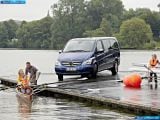 Ð“Ð°Ð»ÐµÑ€ÐµÑ Ñ„Ð¾Ñ‚Ð¾Ð³Ñ€Ð°Ñ„Ð¸Ð¹ Ð¸ Ð¾Ð±Ð¾ÐµÐ² Ñ€Ð°Ð±Ð¾Ñ‡ÐµÐ³Ð¾ ÑÑ‚Ð¾Ð»Ð° Ñ Ð¸Ð·Ð¾Ð±Ñ€Ð°Ð¶ÐµÐ½Ð¸ÐµÐ¼ ÑÐºÑÑ‚ÐµÑ€ÑŒÐµÑ€Ð°, Ð¸Ð½Ñ‚ÐµÑ€ÑŒÐµÑ€Ð°, ÐºÐ¾Ð½ÑÑ‚Ñ€ÑƒÐºÑ†Ð¸Ð¸ Ð¸ Ð´Ð¸Ð·Ð°Ð¹Ð½ÐµÑ€ÑÐºÐ¸Ñ… Ñ€Ð¸ÑÑƒÐ½ÐºÐ¾Ð² Ð°Ð²Ñ‚Ð¾Ð¼Ð¾Ð±Ð¸Ð»Ñ 2011 Mercedes-Benz Viano.
