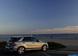 Ð¤Ð¾Ñ‚Ð¾Ð³Ñ€Ð°Ñ„Ð¸Ñ Ð°Ð²Ñ‚Ð¾Ð¼Ð¾Ð±Ð¸Ð»Ñ 2012 Mercedes-Benz ML63 AMG â„–037 Ð“Ð°Ð»ÐµÑ€ÐµÑ Ñ„Ð¾Ñ‚Ð¾Ð³Ñ€Ð°Ñ„Ð¸Ð¹ и обоев рабочего Ñтола Ñ Ð¸Ð·Ð¾Ð±Ñ€Ð°Ð¶ÐµÐ½Ð¸ÐµÐ¼ ÑкÑтерьера, интерьера, конÑтрукции и дизайнерÑких риÑунков Ð°Ð²Ñ‚Ð¾Ð¼Ð¾Ð±Ð¸Ð»Ñ 2012 Mercedes-Benz ML63 AMG.