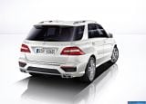 Ð¤Ð¾Ñ‚Ð¾Ð³Ñ€Ð°Ñ„Ð¸Ñ Ð°Ð²Ñ‚Ð¾Ð¼Ð¾Ð±Ð¸Ð»Ñ 2012 Mercedes-Benz ML63 AMG â„–052 Ð“Ð°Ð»ÐµÑ€ÐµÑ Ñ„Ð¾Ñ‚Ð¾Ð³Ñ€Ð°Ñ„Ð¸Ð¹ и обоев рабочего Ñтола Ñ Ð¸Ð·Ð¾Ð±Ñ€Ð°Ð¶ÐµÐ½Ð¸ÐµÐ¼ ÑкÑтерьера, интерьера, конÑтрукции и дизайнерÑких риÑунков Ð°Ð²Ñ‚Ð¾Ð¼Ð¾Ð±Ð¸Ð»Ñ 2012 Mercedes-Benz ML63 AMG.