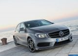 Ð¤Ð¾Ñ‚Ð¾Ð³Ñ€Ð°Ñ„Ð¸Ñ Ð°Ð²Ñ‚Ð¾Ð¼Ð¾Ð±Ð¸Ð»Ñ 2013 Mercedes-Benz A-class â„–001 Ð“Ð°Ð»ÐµÑ€ÐµÑ Ñ„Ð¾Ñ‚Ð¾Ð³Ñ€Ð°Ñ„Ð¸Ð¹ и обоев рабочего Ñтола Ñ Ð¸Ð·Ð¾Ð±Ñ€Ð°Ð¶ÐµÐ½Ð¸ÐµÐ¼ ÑкÑтерьера, интерьера, конÑтрукции и дизайнерÑких риÑунков Ð°Ð²Ñ‚Ð¾Ð¼Ð¾Ð±Ð¸Ð»Ñ 2013 Mercedes-Benz A-class.