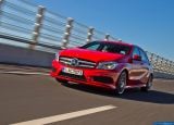 Ð¤Ð¾Ñ‚Ð¾Ð³Ñ€Ð°Ñ„Ð¸Ñ Ð°Ð²Ñ‚Ð¾Ð¼Ð¾Ð±Ð¸Ð»Ñ 2013 Mercedes-Benz A-class â„–036 Ð“Ð°Ð»ÐµÑ€ÐµÑ Ñ„Ð¾Ñ‚Ð¾Ð³Ñ€Ð°Ñ„Ð¸Ð¹ и обоев рабочего Ñтола Ñ Ð¸Ð·Ð¾Ð±Ñ€Ð°Ð¶ÐµÐ½Ð¸ÐµÐ¼ ÑкÑтерьера, интерьера, конÑтрукции и дизайнерÑких риÑунков Ð°Ð²Ñ‚Ð¾Ð¼Ð¾Ð±Ð¸Ð»Ñ 2013 Mercedes-Benz A-class.